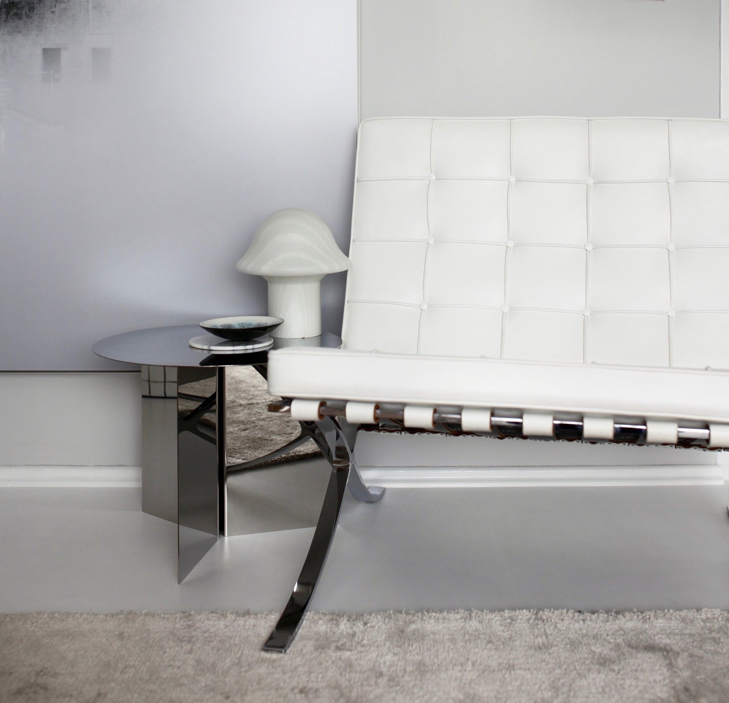 Original Designklassiker Barcelona Chair bei Revive in Köln - designermöbel, bürostuhl designklassiker, sofa designklassiker, design sessel klassiker, couchtisch designklassiker, lounge sessel designklassiker, bauhaus designklassiker, 