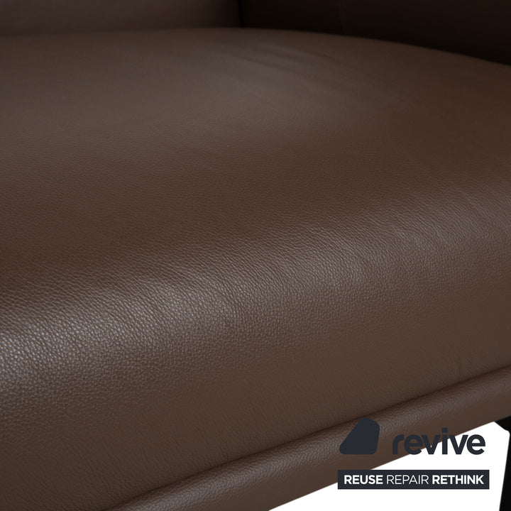 Canapé trois places en cuir marron taupe BoConcept Berne