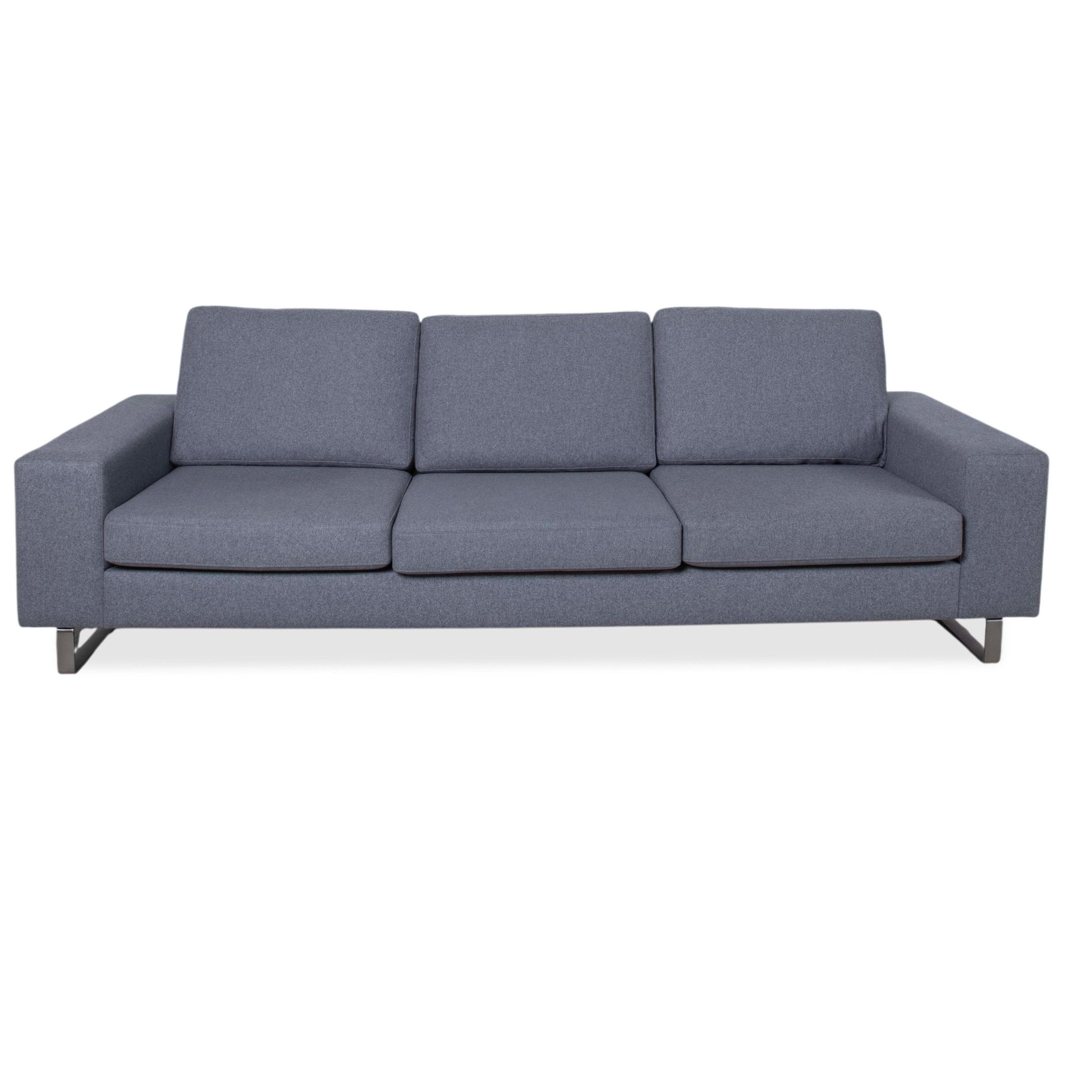 Canapé trois places en tissu gris BoConcept Indivi