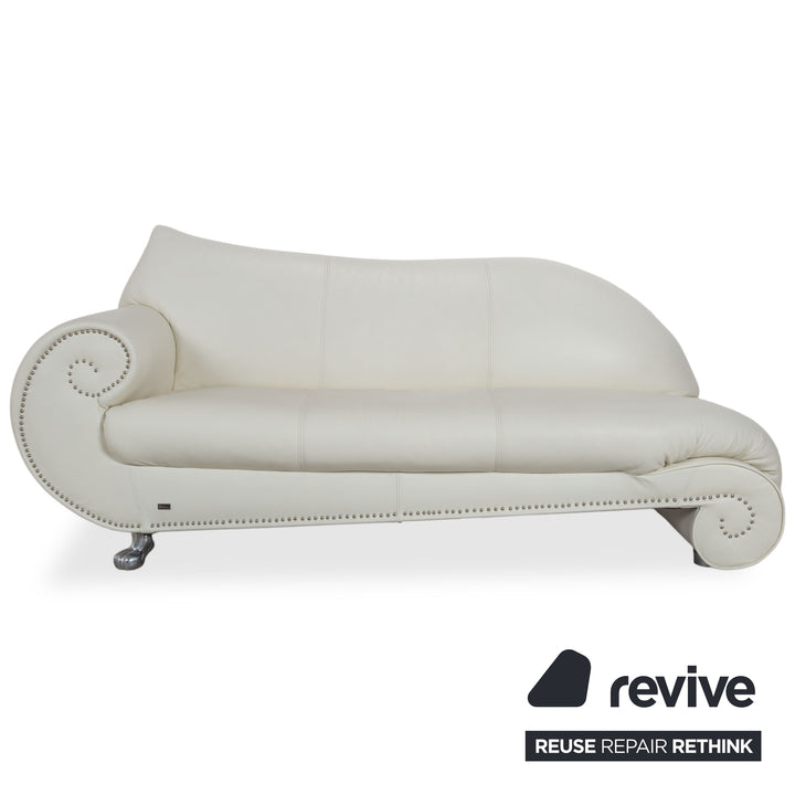 Bretz Gaudi Leder Garnitur 2x Dreisitzer, Recamiere & Hocker Sofa Couch Weiß Creme Beige Silber Löwentatzen Füße Nieten
