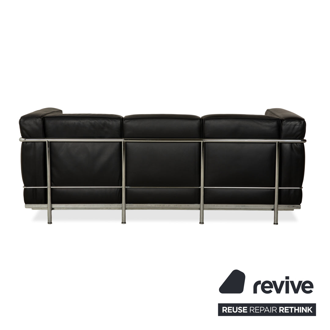 Canapé trois places en cuir noir Cassina LC 2 de Le Corbusier