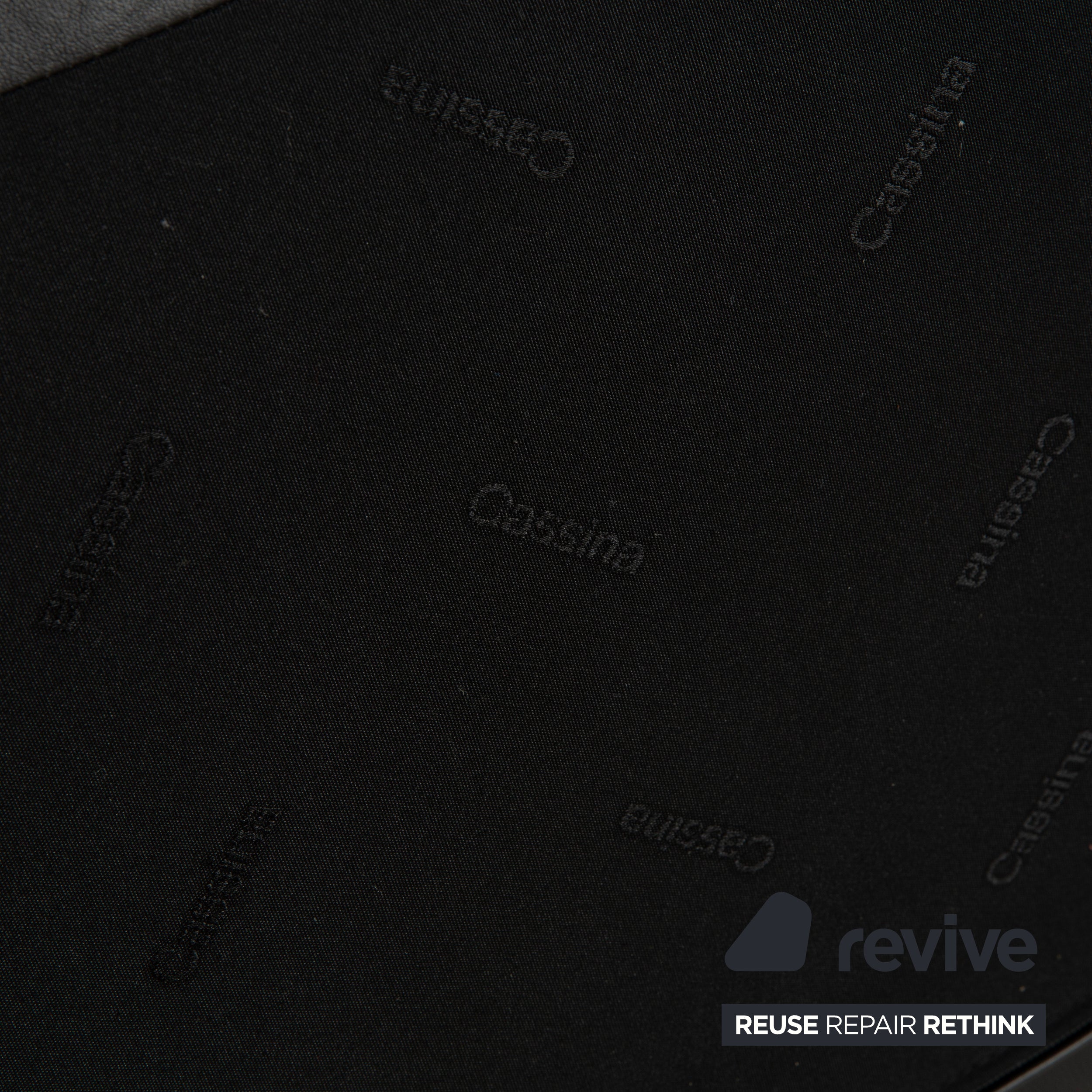Cassina LC 2 Leder Sofa Schwarz Zweisitzer Le Corbusier Chrom