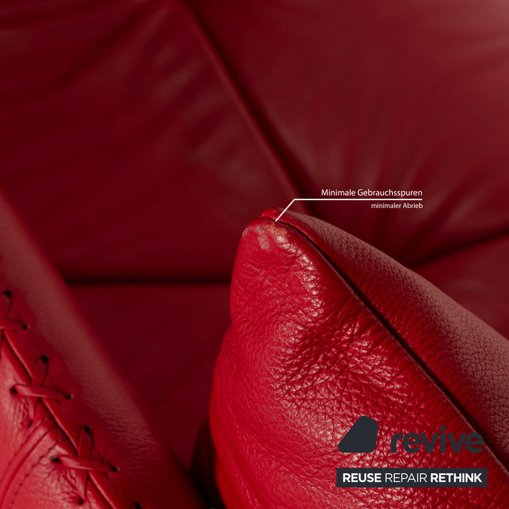 Canapé trois places en cuir rouge De Sede DS-102