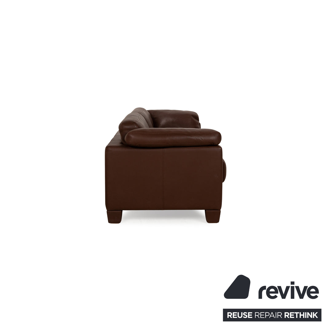 Canapé trois places en cuir marron De Sede DS 17