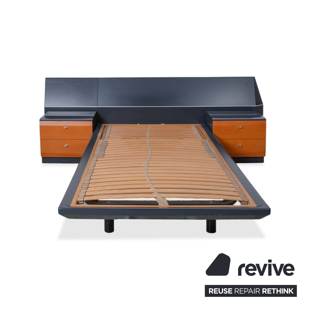 Interlübke Holz Bett Holz Dunkelblau Navyblau Braun Schlaffzimmer manuelle Funktion inkl. 2 Nachtische