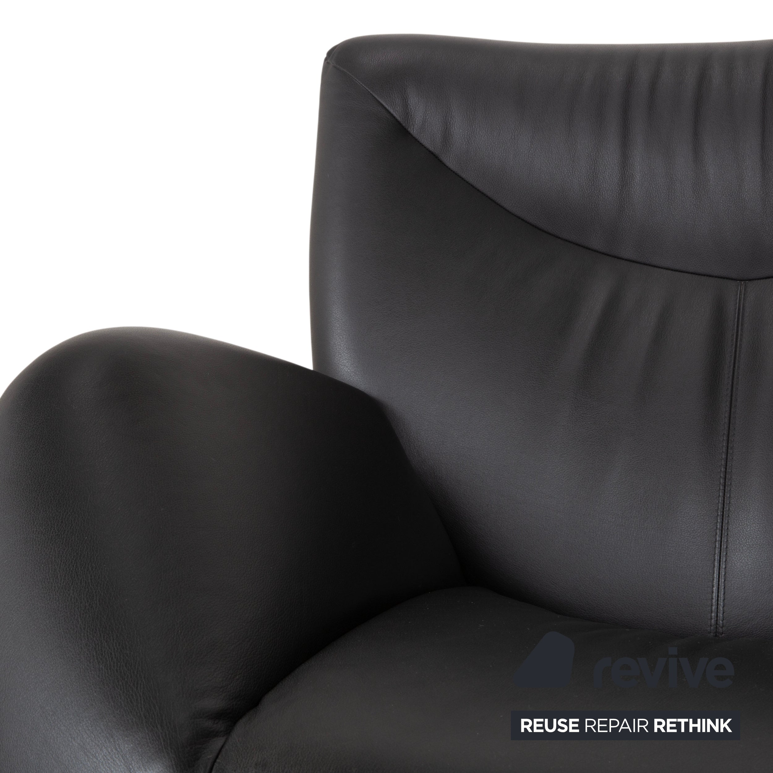 Leolux Echnaton Leather Armchair Black