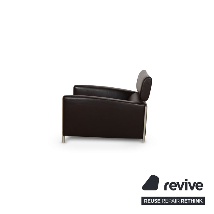 Fauteuil en cuir Leolux Oblomov marron avec tabouret