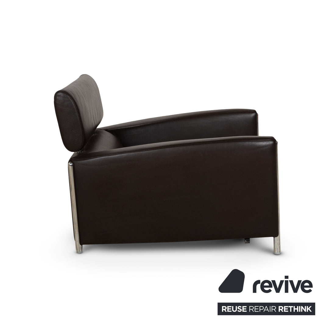 Fauteuil en cuir Leolux Oblomov marron avec tabouret