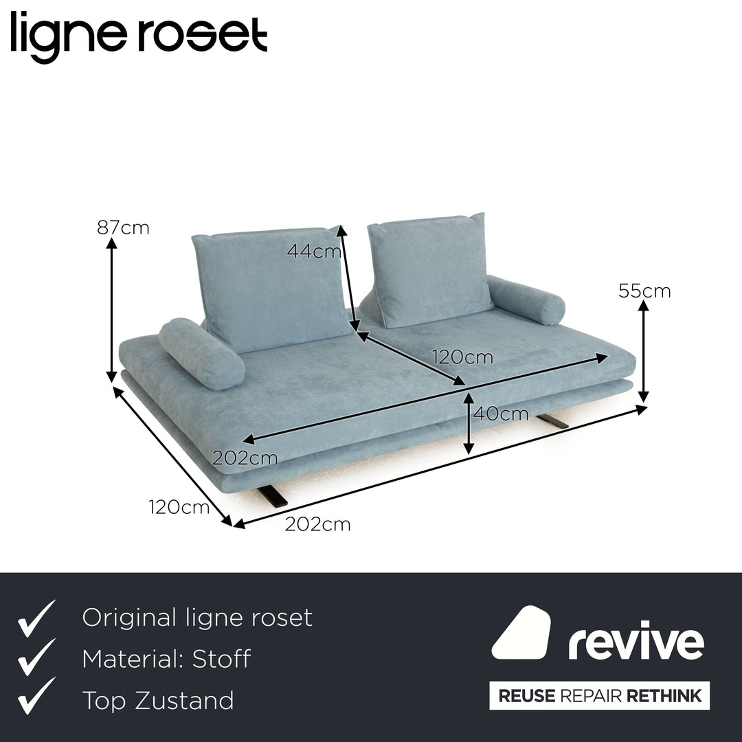 ligne roset Lit de repos 2 places en tissu Prado bleu clair bleu