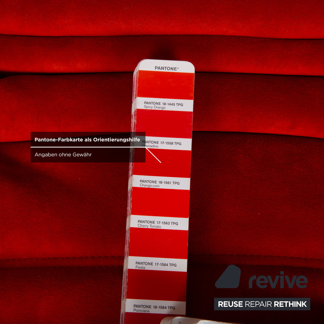 Ligne Roset Togo Garnitur Stoff Alcantara Dreisitzer Zweisitzer Hocker Rot Sofa Couch
