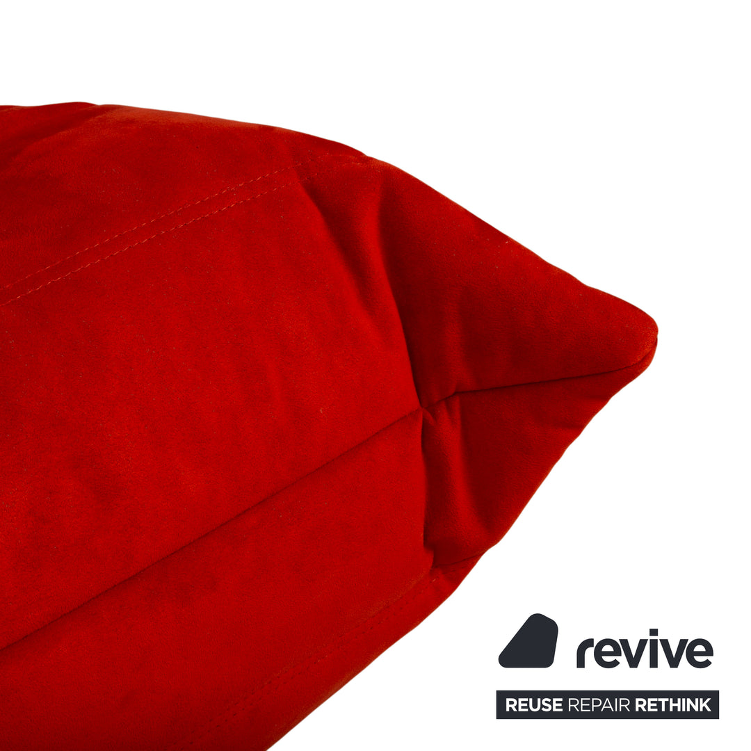Ligne Roset Togo Garnitur Stoff Alcantara Dreisitzer Zweisitzer Hocker Rot Sofa Couch