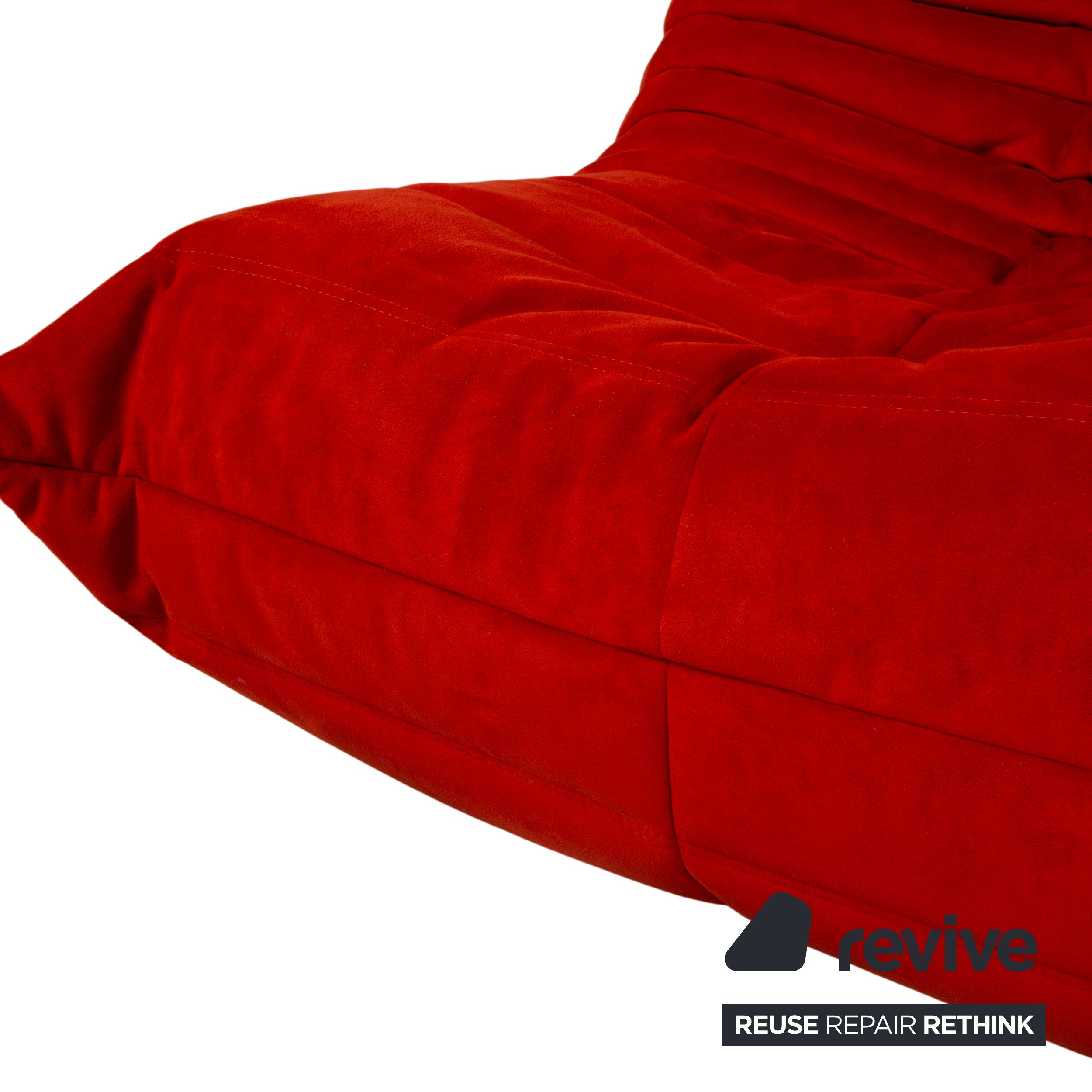 Ligne Roset Togo Stoff Alcantara Dreisitzer Rot Sofa Couch