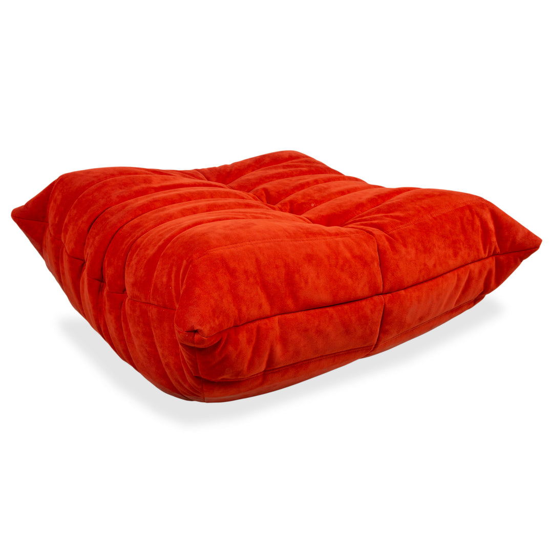 Ligne Roset Togo Stoff Alcantara Hocker Rot