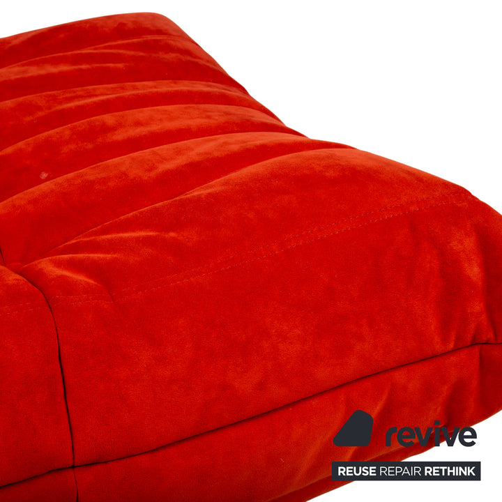 Ligne Roset Togo Stoff Alcantara Hocker Rot