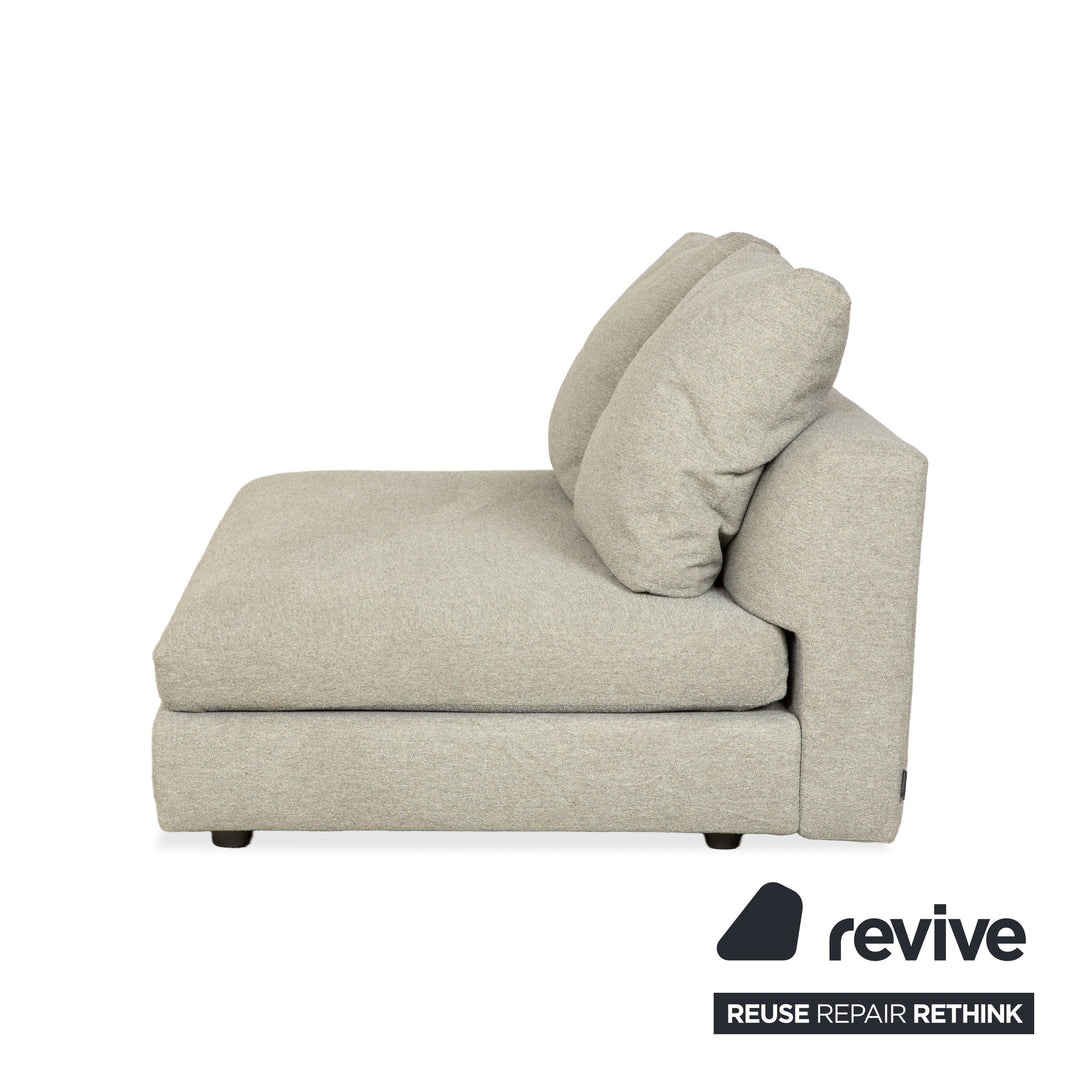 Canapé deux places en tissu gris clair Minotti avec coussins inclus