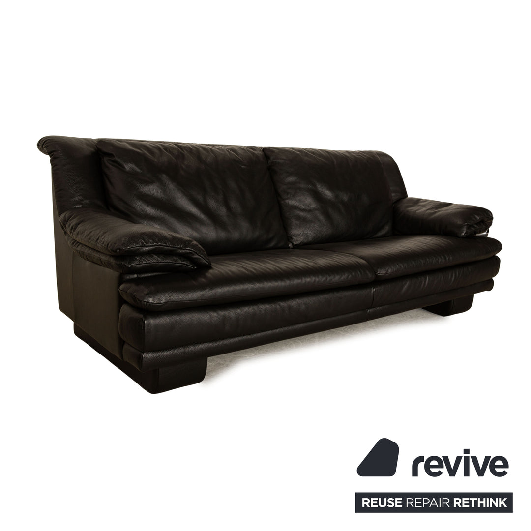 Canapé trois places en cuir noir Natuzzi