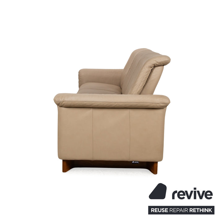 Canapé trois places en cuir beige Stressless Paradise