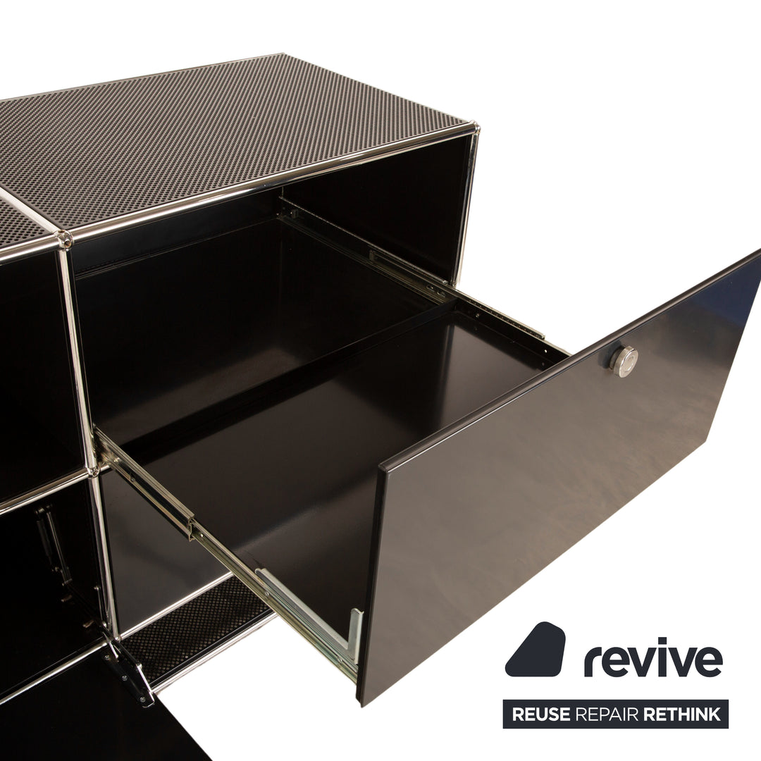 USM Haller Buffet en acier bleu foncé