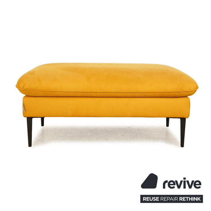 Willi Schillig Enjoy tabouret en tissu jaune
