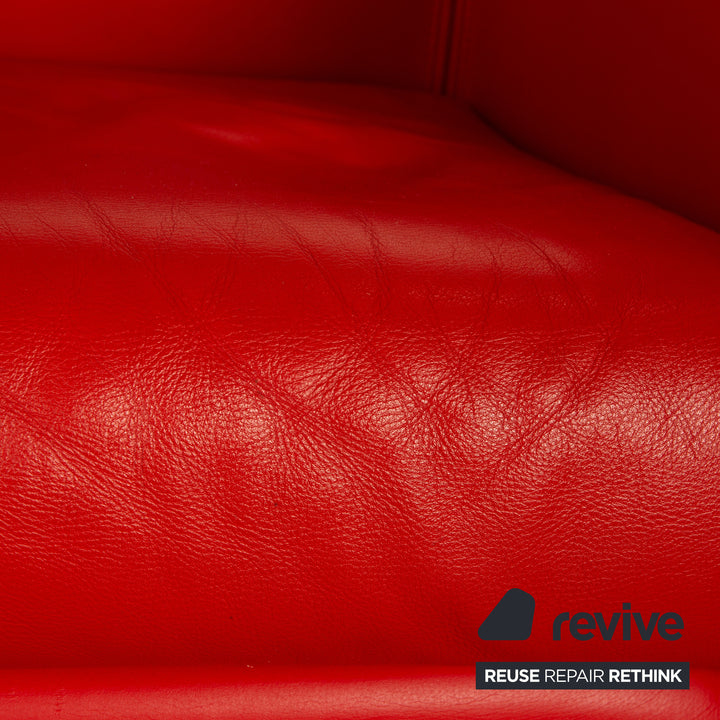 Fauteuil Wittmann Aura en cuir rouge
