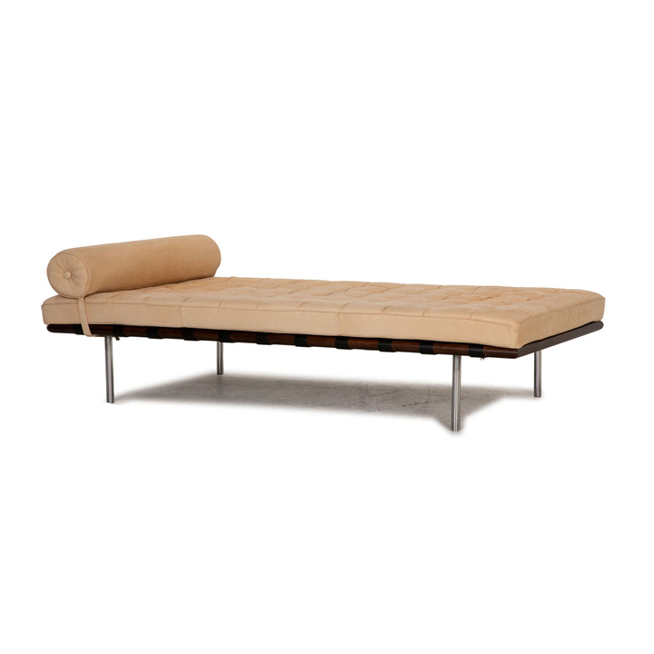 Alivar Mvsevm 337 Leather Lounger Bauhaus Cream Daybed by Ludwig Mies van der Rohe