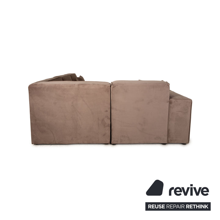 IconX STUDIOS Beluga Samt Stoff Ecksofa Beige Recamiere rechts