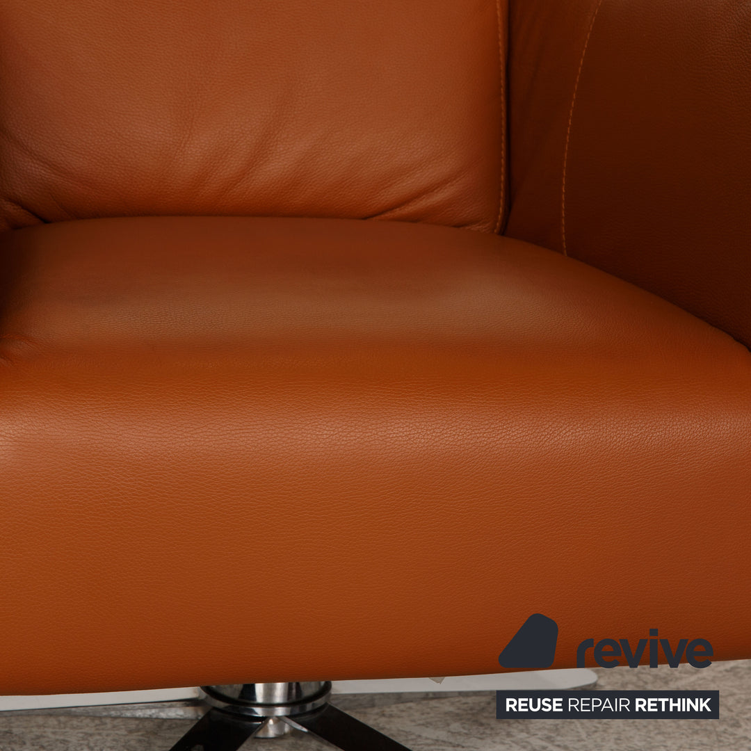 yup! 8127 leather armchair cognac camel