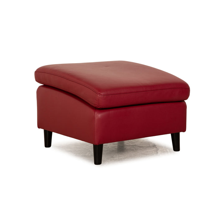 Échantillon de tabouret en cuir rouge