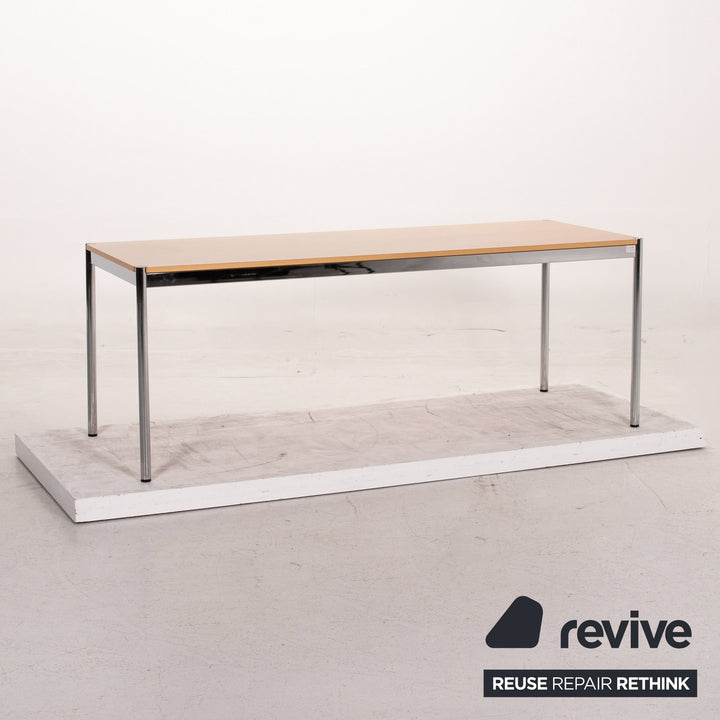 Bureau en métal USM Haller, table en bois marron
