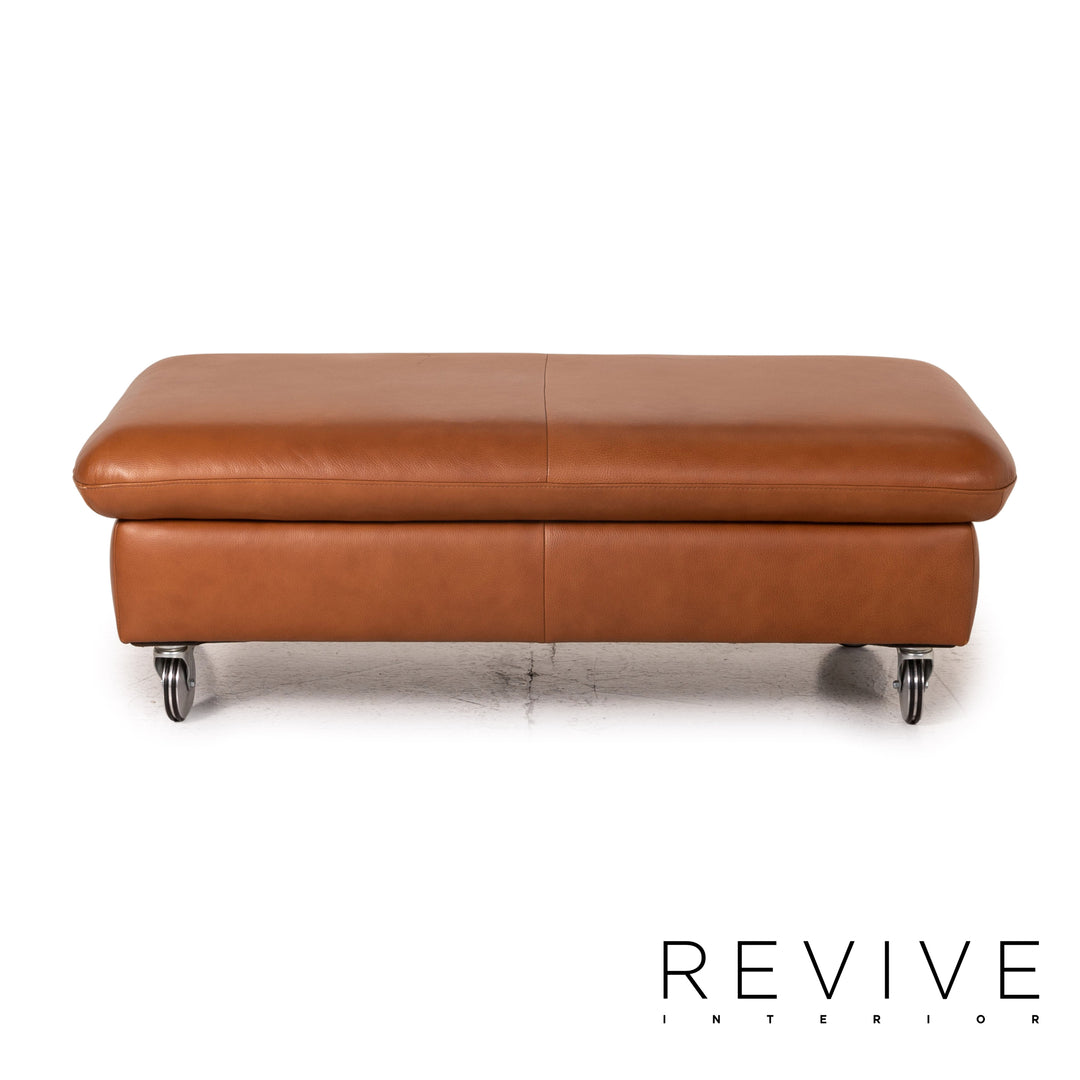 Willi Schillig Loop brown leather stool