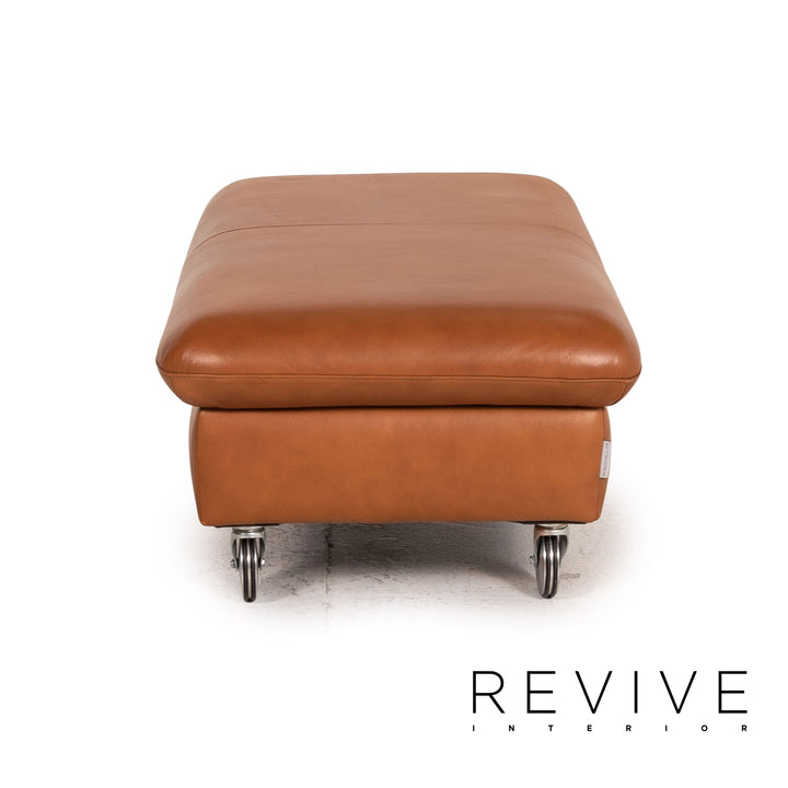 Willi Schillig Loop brown leather stool